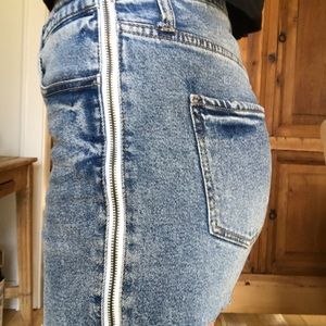 High waisted zipper jean shorts